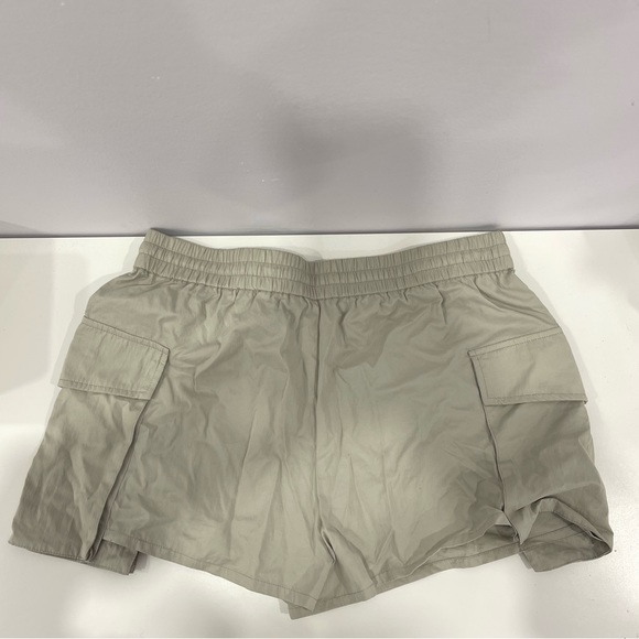 ZARA SILVER GREY NYLON SHORTS - Picture 2 of 4